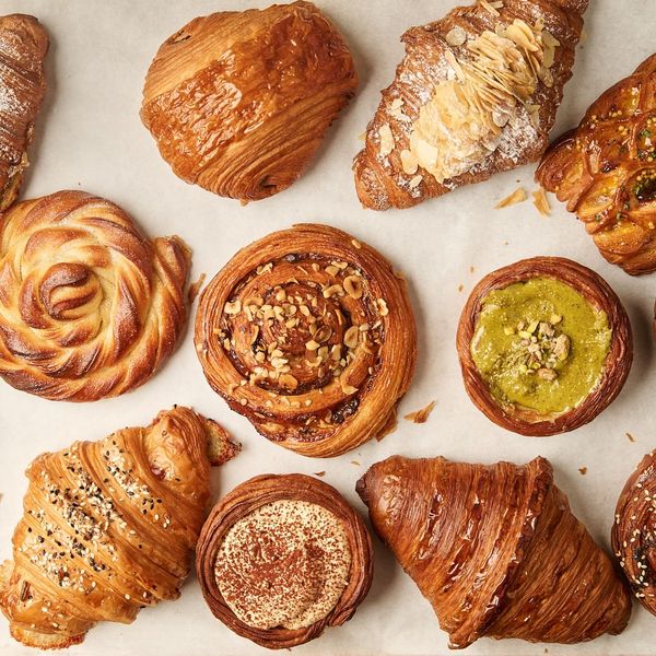 Chestnut Bakery logo